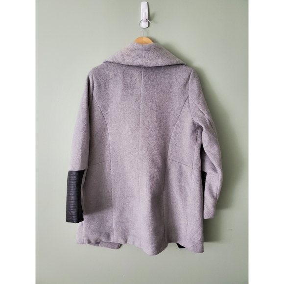 Grey and black fall jacket size large - Picture 3 of 14